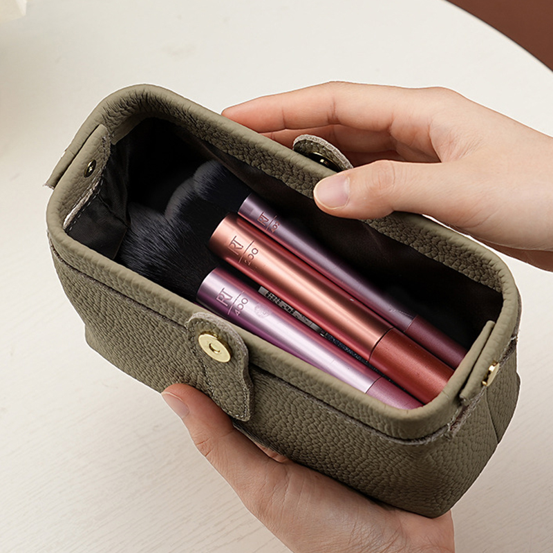 Engrave Letters Cowhide Luxury - đánh giá và giá Luxury Skincare Accessories