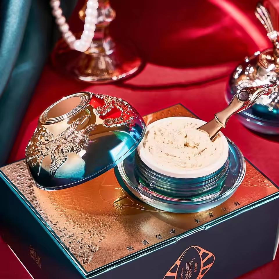 Luxury Noble Lady Cream Fairy  - đánh giá và giá Luxury Skincare Whitening Cream